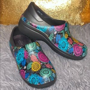 Crocs Neria Pro II Graphic Clogs